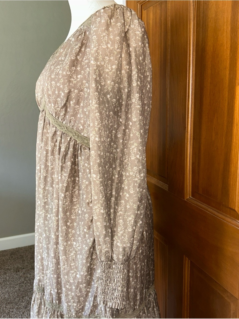 In Loom Beige Floral Long Sleeve Tiered Maxi Dress Cottage Core Fairy Bridgerton - Picture 14 of 16